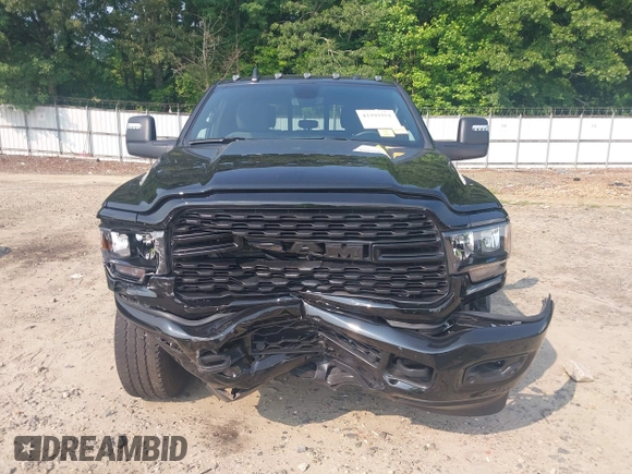 2024 Ram 2500 Big Horn with VIN 3C6UR5DL3RG269750, listed as a IAAI auction lot 42393351 with 12,442 mi miles and . Bid and sale history available at DreamBid. Image 6.
