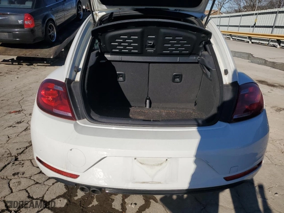 2019 Volkswagen Beetle S with VIN 3VWFD7AT6KM719279, listed as a Copart auction lot 89217255 with 40,438 mi miles and Salvage Title. Bid and sale history available at carsss.com. Image 6.