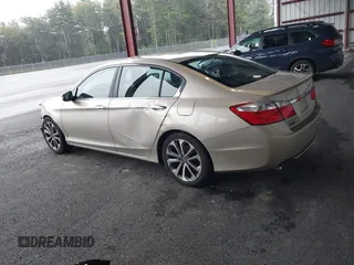 2014 Honda Accord Sedan Sport with VIN 1HGCR2F51EA205959, listed as a IAAI auction lot 40234315 with 157,505 mi miles. Bid and sale history available at carsss.com. Image 3.