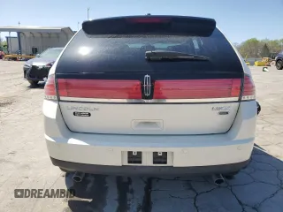 2008 Lincoln MKX z VIN 2LMDU88C98BJ14575, wystawiony jako Copart lot #52404995 z przebiegiem 78 638 mil mil oraz Szkoda całkowita • Salvage title. Historia ofert i sprzedaży dostępna na DreamBid. Obrazek 6.
