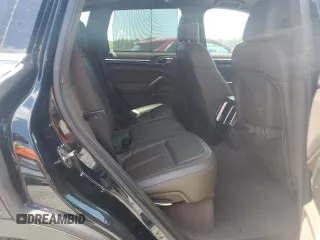 2011 Porsche Cayenne S with VIN WP1AB2A29BLA42077, listed as a Copart auction lot 62181095 with 262,754 mi miles and Salvage title. Bid and sale history available at DreamBid. Image 11.