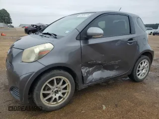 2013 Scion iQ z VIN JTNJJXB08DJ025697, wystawiony jako Copart lot #42925275 z przebiegiem 195 253 mil mil oraz Szkoda całkowita • Salvage title. Historia ofert i sprzedaży dostępna na DreamBid. Obrazek 1.
