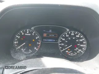 2018 Nissan Pathfinder SL with VIN 5N1DR2MN2JC631773, listed as a IAAI auction lot 42301611 with 145,100 mi miles and . Bid and sale history available at DreamBid. Image 7.