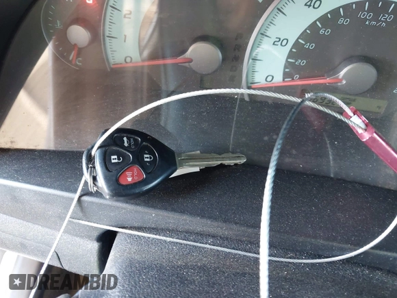 2011 Toyota Camry LE z VIN 4T1BF3EK7BU621018, wystawiony jako IAAI lot #42462962 z przebiegiem 286 932 mil mil oraz . Historia ofert i sprzedaży dostępna na DreamBid. Obrazek 11.