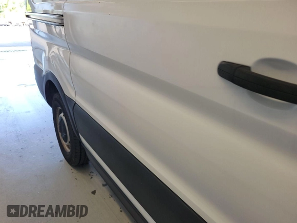 2019 Ford Transit with VIN 1FTYE1CG3KKB86885, listed as a IAAI auction lot 42907665 with 122,910 mi miles and . Bid and sale history available at DreamBid. Image 15.