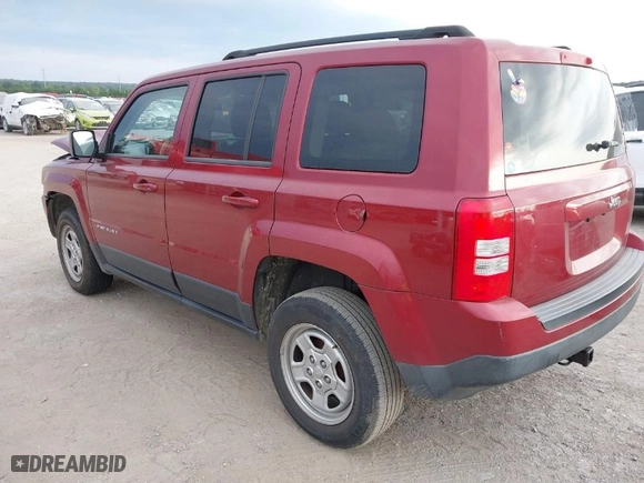 2015 Jeep Patriot Sport with VIN 1C4NJPBB1FD107229, listed as a IAAI auction lot 40175925 with 127,707 mi miles. Bid and sale history available at carsss.com. Image 3.