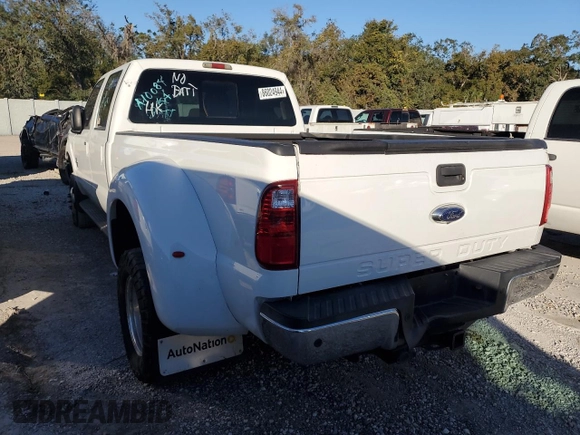 2015 Ford F-350 Lariat with VIN 1FT8W3DTXFEA10084, listed as a Copart auction lot 86024944 with 326,253 mi miles and Clean title. Bid and sale history available at DreamBid. Image 3.