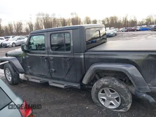2021 Jeep Gladiator Willys with VIN 1C6HJTAGXML502037, listed as a IAAI auction lot 41225448 with 53,154 mi miles and . Bid and sale history available at carsss.com. Image 15.