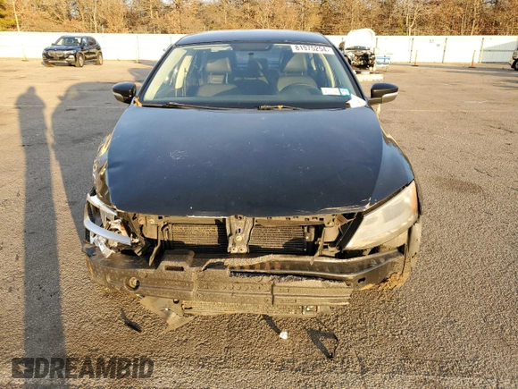 2011 Volkswagen Jetta SE with VIN 3VWDZ7AJ5BM346646, listed as a Copart auction lot 81975254 with 143,631 mi miles and Non repairable. Bid and sale history available at DreamBid. Image 5.