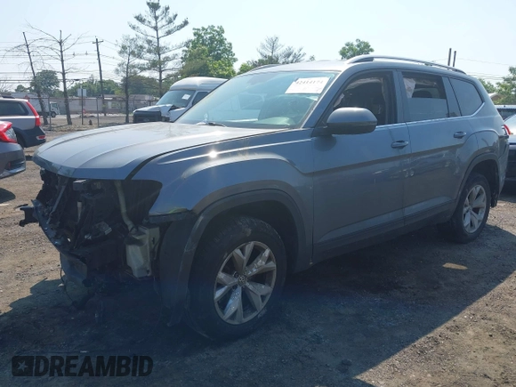 2018 Volkswagen Atlas SE with VIN 1V2KR2CA3JC504717, listed as a IAAI auction lot 42414174 with 105,909 mi miles and . Bid and sale history available at DreamBid. Image 17.