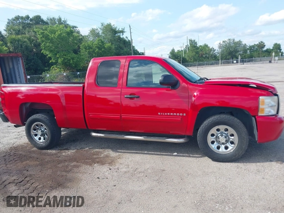2009 Chevrolet Silverado 1500 LT with VIN 1GCEC29C09Z272241, listed as a IAAI auction lot 41978408 with 180,661 mi miles. Bid and sale history available at carsss.com. Image 13.