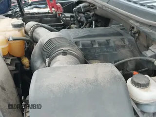 2015 Ford F-150 XLT z VIN 1FTEW1EGXFFB90251, wystawiony jako IAAI lot #42312917 z przebiegiem 136 503 mil mil oraz . Historia ofert i sprzedaży dostępna na DreamBid. Obrazek 19.