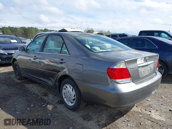 2006 Toyota Camry STD with VIN 4T1BE32K96U743120, listed as a IAAI auction lot 41865599 with 277,608 mi miles. Bid and sale history available at carsss.com. Image 3.