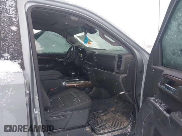 2023 Chevrolet Silverado 1500 LT Trail Boss with VIN 3GCUDFED4PG302112, listed as a IAAI auction lot 41241051 with 30,908 mi miles and . Bid and sale history available at DreamBid. Image 5.