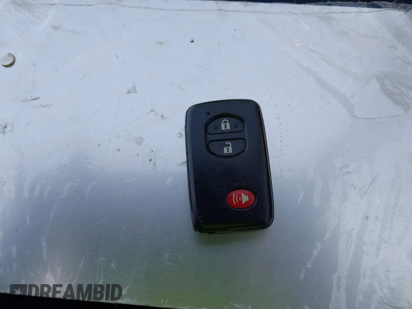 2013 Toyota Prius One z VIN JTDKN3DUXD5657826, wystawiony jako IAAI lot #42346122 z przebiegiem 129 882 mil mil oraz . Historia ofert i sprzedaży dostępna na DreamBid. Obrazek 11.