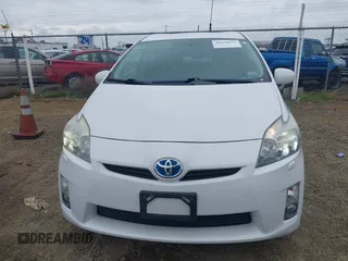 2010 Toyota Prius II with VIN JTDKN3DU5A0054601, listed as a IAAI auction lot 41670677 with 117,321 mi miles. Bid and sale history available at carsss.com. Image 6.