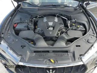 2017 Maserati Levante with VIN ZN661XUS4HX221890, listed as a Copart auction lot 73993983 with 55,023 mi miles. Bid and sale history available at carsss.com. Image 12.