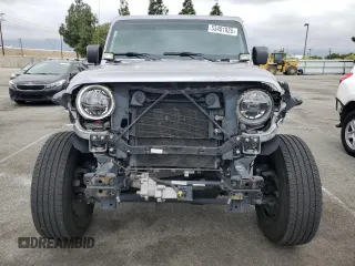 2018 Jeep Wrangler Unlimited Rubicon with VIN 1C4HJXFN7JW211402, listed as a Copart auction lot 53401925 with 79,041 mi miles and Salvage title. Bid and sale history available at DreamBid. Image 5.