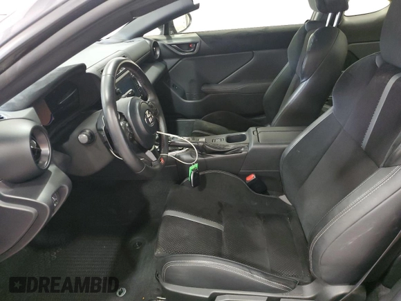 2023 Toyota 86 Premium z VIN JF1ZNBF18P8763745, wystawiony jako Copart lot #55477555 z przebiegiem 45 477 mil mil oraz Szkoda całkowita • Salvage title. Historia ofert i sprzedaży dostępna na DreamBid. Obrazek 7.