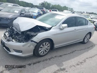 2013 Honda Accord Sdn EX-L with VIN 1HGCR2F82DA216638, listed as a IAAI auction lot 41955781 with 147,974 mi miles. Bid and sale history available at carsss.com. Image 17.