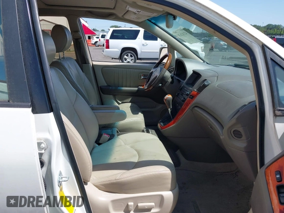 2002 Lexus RX 300 with VIN JTJHF10U620289542, listed as a IAAI auction lot 42182638 with 228,451 mi miles. Bid and sale history available at carsss.com. Image 5.