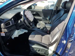 2019 Kia Niro EX with VIN KNDCC3LC0K5274896, listed as a Copart auction lot 47688545 with 81,528 mi miles and Salvage Title. Bid and sale history available at carsss.com. Image 7.