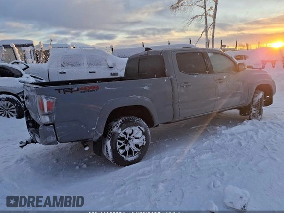 2021 Toyota Tacoma 4WD SR5 with VIN 3TMDZ5BN9MM099546, listed as a IAAI auction lot 41062254 with 1 mi miles. Bid and sale history available at carsss.com. Image 4.