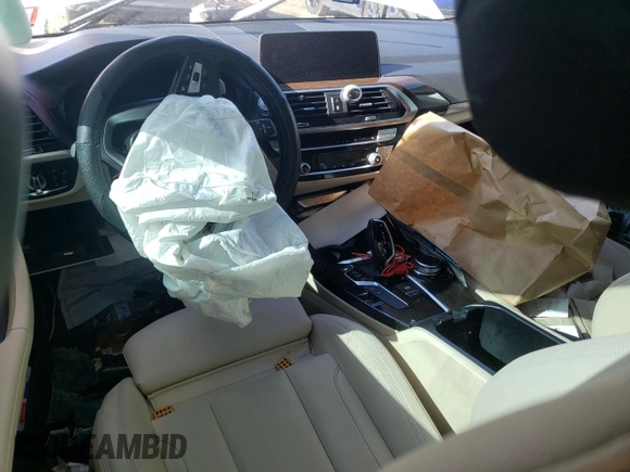2020 BMW X3 xDrive30i z VIN 5UXTY5C08LLT38259, wystawiony jako Copart lot #42800985 z przebiegiem Nie podano mil oraz Szkody całkowita. Historia ofert i sprzedaży dostępna na DreamBid. Obrazek 8.