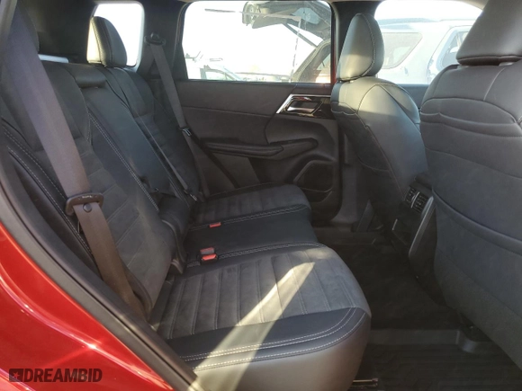 2024 Mitsubishi Outlander SE with VIN JA4J3VA86RZ047534, listed as a Copart auction lot 48945665 with 101 mi miles and Salvage Title. Bid and sale history available at carsss.com. Image 11.