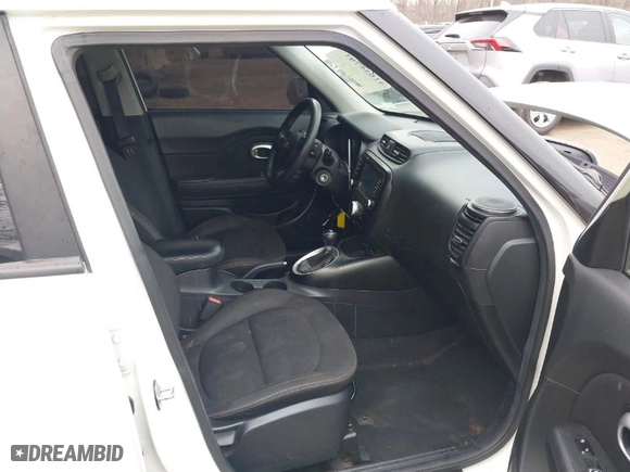 2018 Kia Soul with VIN KNDJN2A29J7506260, listed as a IAAI auction lot 41635791 with 125,266 mi miles. Bid and sale history available at carsss.com. Image 5.