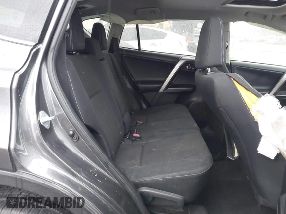 2018 Toyota RAV4 XLE z VIN JTMWFREV4JJ188776, wystawiony jako IAAI lot #41525603 z przebiegiem 110 743 mil mil oraz . Historia ofert i sprzedaży dostępna na DreamBid. Obrazek 8.