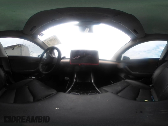 2019 Tesla Model 3 Mid Range z VIN 5YJ3E1EA5KF466517, wystawiony jako IAAI lot #40296116 z przebiegiem 66 509 mil mil oraz . Historia ofert i sprzedaży dostępna na DreamBid. Obrazek 21.