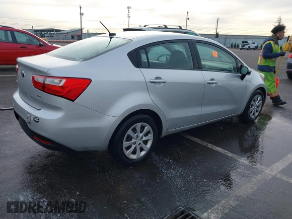 2015 Kia Rio LX with VIN KNADM4A31F6441029, listed as a IAAI auction lot 41371612 with 1 mi miles. Bid and sale history available at carsss.com. Image 4.