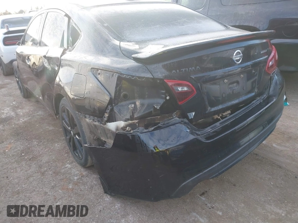 2018 Nissan Altima SV with VIN 1N4AL3AP9JC233020, listed as a IAAI auction lot 41142328 with 133,786 mi miles and . Bid and sale history available at carsss.com. Image 17.