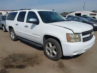 2008 Chevrolet Suburban LTZ with VIN 1GNFK16348R151711, listed as a IAAI auction lot 41793616 with 198,676 mi miles. Bid and sale history available at carsss.com. Image 1.