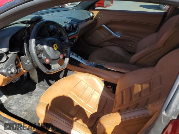 2013 Ferrari F12 z VIN ZFF74UFA7D0193622, wystawiony jako Copart lot #73031694 z przebiegiem Nie podano mil oraz Szkody całkowita. Historia ofert i sprzedaży dostępna na DreamBid. Obrazek 8.