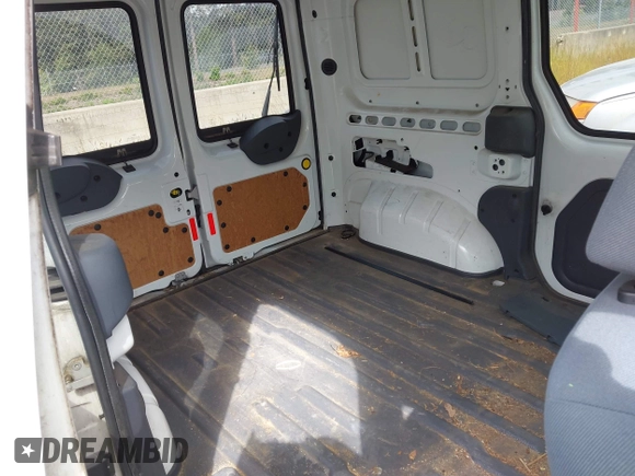 2013 Ford Transit Connect XLT с VIN NM0LS6BN3DT137700, выставлен на аукционе IAAI как лот 42236466 с пробегом 172 338 миль миль и . История ставок и продаж доступна на DreamBid. Изображение 8.