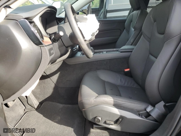 2024 Volvo XC60 Recharge Plug-In Hybrid Plus Dark Theme with VIN YV4H60DL0R1902514, listed as a Copart auction lot 84997844 with 1,302 mi miles and Salvage Title. Bid and sale history available at carsss.com. Image 7.