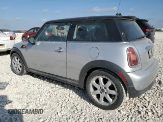 2007 MINI Hardtop z VIN WMWMF33557TL77261, wystawiony jako Copart lot #52651125 z przebiegiem 129 752 mil mil oraz Szkoda całkowita • Salvage title. Historia ofert i sprzedaży dostępna na DreamBid. Obrazek 2.