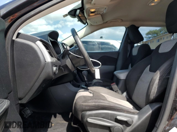 2014 Jeep Cherokee Sport with VIN 1C4PJLAB7EW123442, listed as a Copart auction lot 52294125 with 189,047 mi miles and Salvage Title. Bid and sale history available at DreamBid. Image 7.