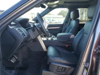 2024 Land Rover Discovery with VIN SALRL4EU3R2493345, listed as a Copart auction lot 46492665 with 9,656 mi miles and Salvage Title. Bid and sale history available at DreamBid. Image 7.