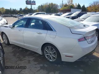 2014 Lincoln MKZ with VIN 3LN6L2GKXER817659, listed as a IAAI auction lot 40896691 with 84,164 mi miles and . Bid and sale history available at DreamBid. Image 14.