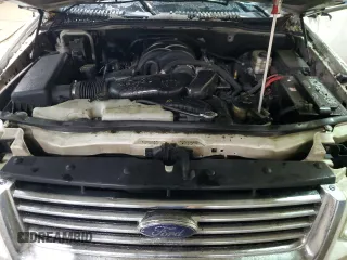 2006 Ford Explorer XLT with VIN 1FMEU73866UA07827, listed as a Copart auction lot 46151125 with 219,598 mi miles and Clean Title. Bid and sale history available at carsss.com. Image 12.