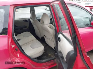 2007 Honda Fit with VIN JHMGD38487S063033, listed as a IAAI auction lot 41892621 with 250,632 mi miles. Bid and sale history available at carsss.com. Image 8.