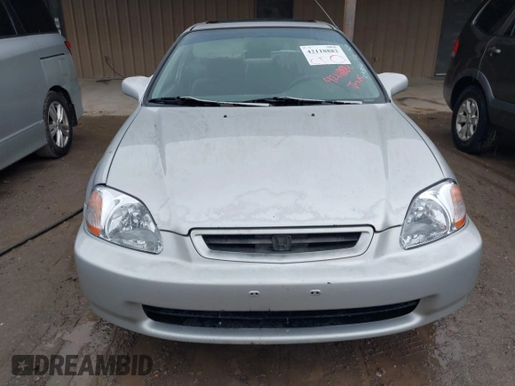 1997 Honda Civic EX z VIN 1HGEJ8144VL050538, wystawiony jako IAAI lot #42118882 z przebiegiem 384 347 mil mil oraz . Historia ofert i sprzedaży dostępna na DreamBid. Obrazek 6.