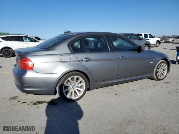2011 BMW 3 Series 328i with VIN WBAPH7C52BE461565, listed as a Copart auction lot 47234465 with 0 mi miles and Clean Title. Bid and sale history available at carsss.com. Image 3.