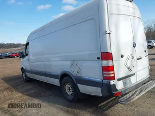 2011 Mercedes-Benz Sprinter Cargo with VIN WD3PE8CB7B5577541, listed as a IAAI auction lot 41883588 with 305,270 mi miles. Bid and sale history available at carsss.com. Image 3.