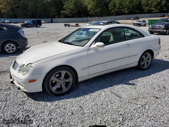 2004 Mercedes-Benz CLK-Class 3.2L with VIN WDBTJ65J64F069663, listed as a Copart auction lot 72249994 with 136,091 mi miles and Salvage Title. Bid and sale history available at carsss.com. Image 1.