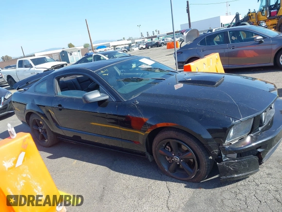 2007 Ford Mustang GT Deluxe with VIN 1ZVHT82H275285063, listed as a IAAI auction lot 41969173 with 78,725 mi miles. Bid and sale history available at carsss.com. Image 13.