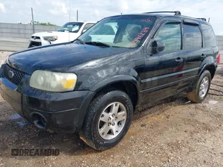 2005 Ford Escape Limited with VIN 1FMYU04155KE48512, listed as a IAAI auction lot 42196239 with 307,005 mi miles and . Bid and sale history available at DreamBid. Image 2.